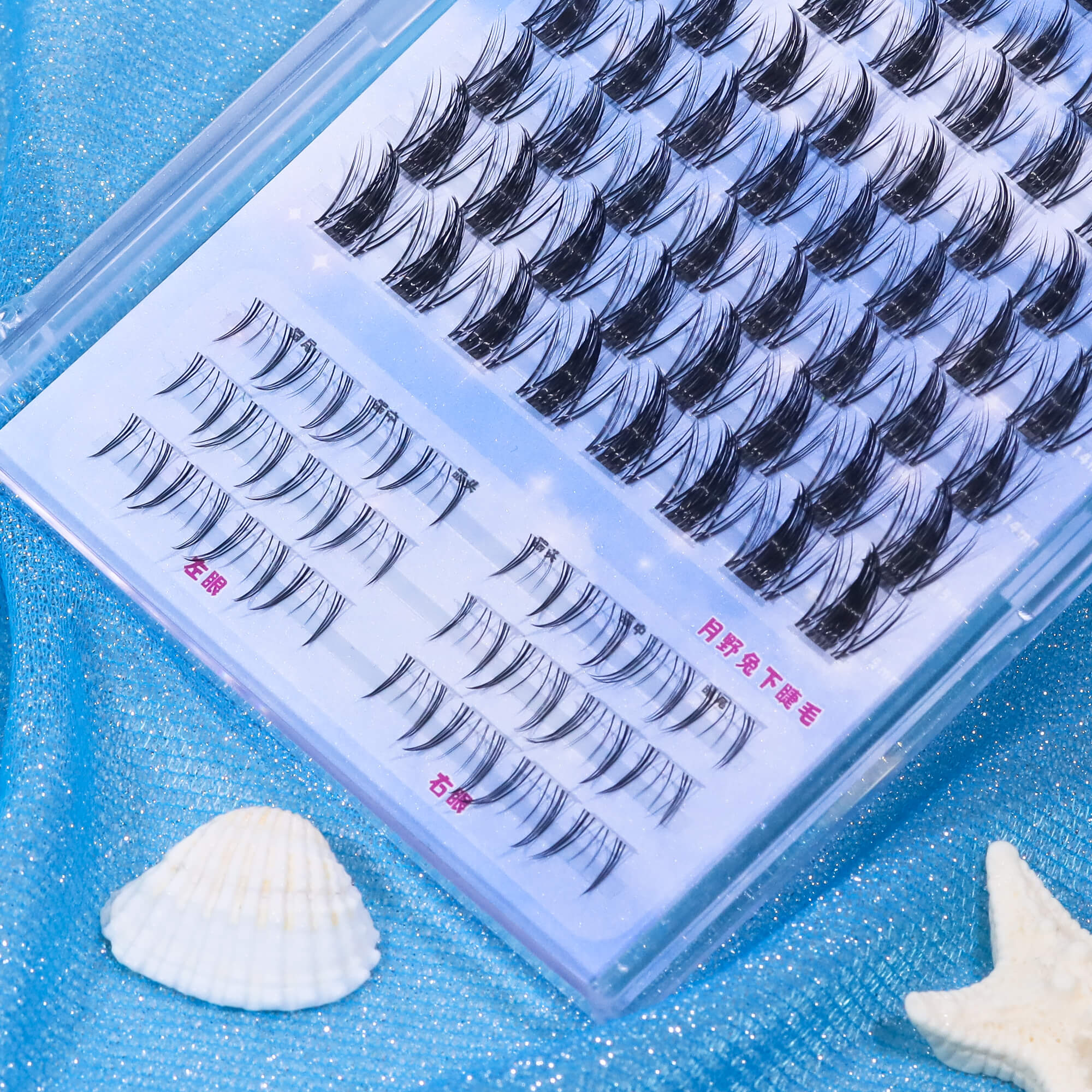 Thai Comics + Usagi (with Bottom Lashes)